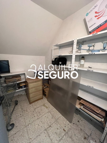 Inmueble en Calle Apostol Santiago, MADRID