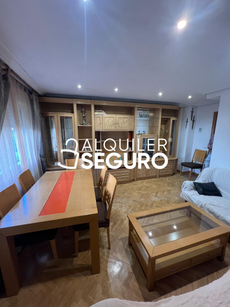 Inmueble en Calle Apostol Santiago, MADRID