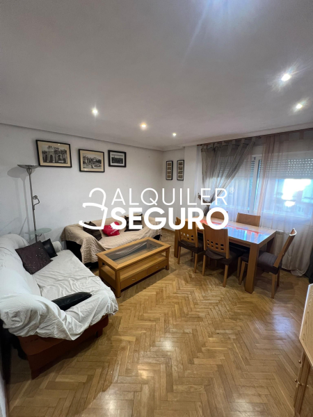 Inmueble en Calle Apostol Santiago, MADRID
