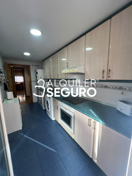 Inmueble en Calle Apostol Santiago, MADRID