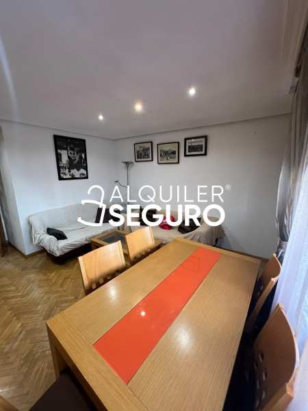 Inmueble en Calle Apostol Santiago, MADRID