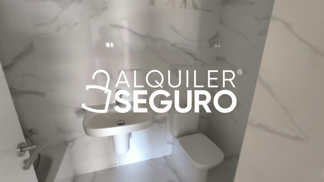 Inmueble en Avenida Manuel  Clavero Arévalo, SEVILLA