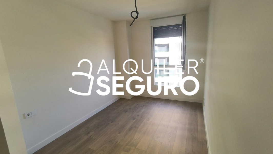 Inmueble en Avenida Manuel  Clavero Arévalo, SEVILLA