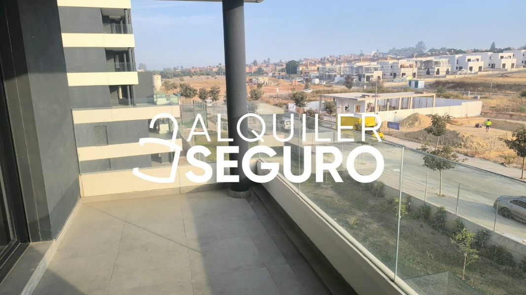 Inmueble en Avenida Manuel  Clavero Arévalo, SEVILLA