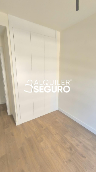 Inmueble en Avenida Manuel  Clavero Arévalo, SEVILLA