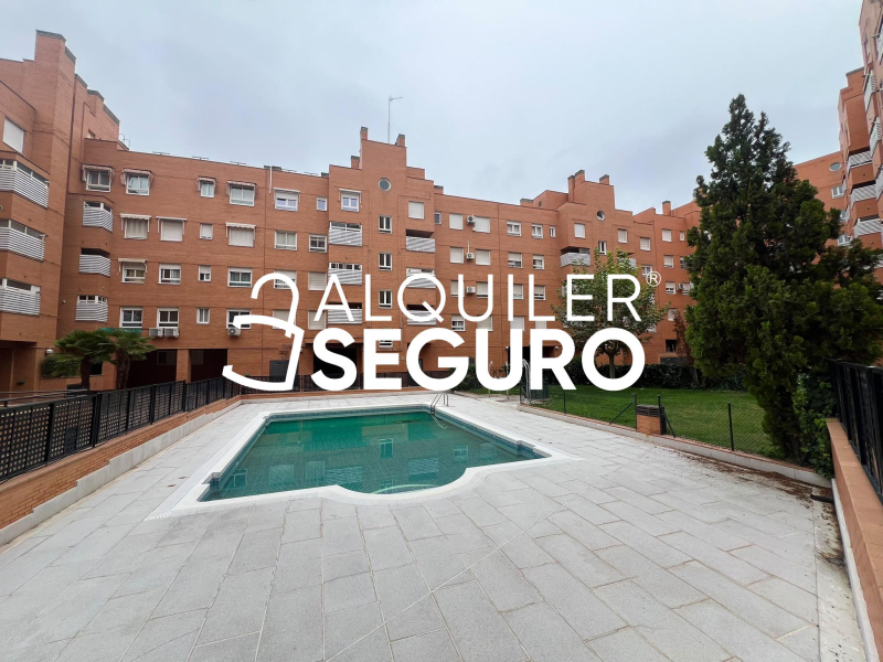 Inmueble en Avenida de Logroño, MADRID