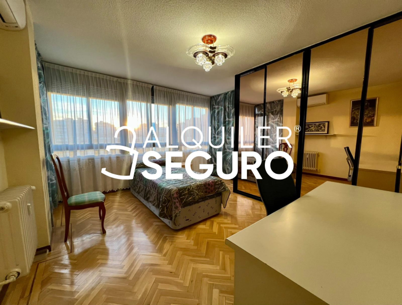 Inmueble en Calle Tiberíades, MADRID