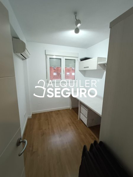 Inmueble en Calle Alegria de Oria, MADRID