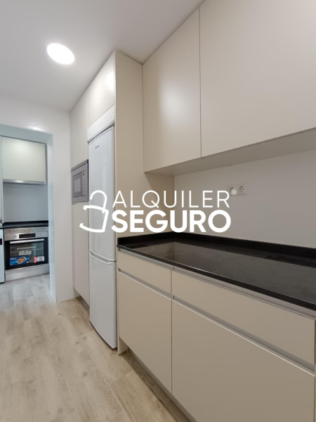 Inmueble en Calle Rio Henares, MADRID