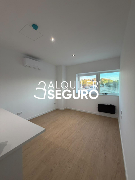 Inmueble en Avenida de Tenerife, MADRID