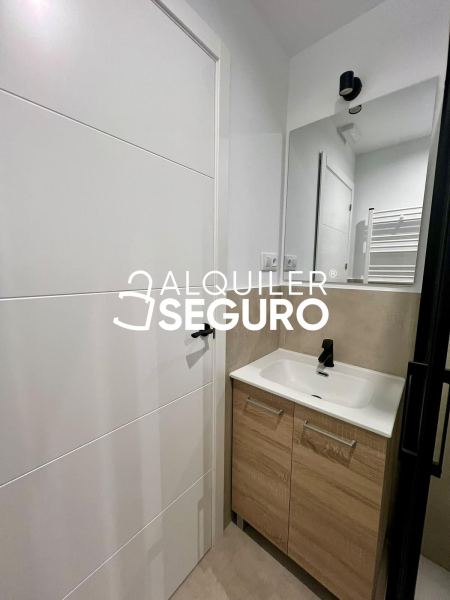 Inmueble en Avenida de Tenerife, MADRID