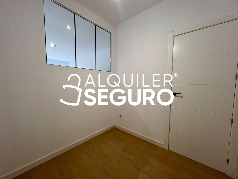 Inmueble en Avenida de Tenerife, MADRID