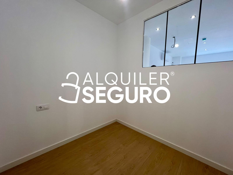 Inmueble en Avenida de Tenerife, MADRID