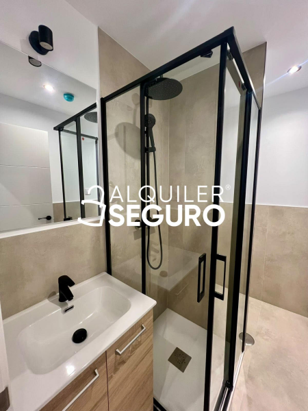 Inmueble en Avenida de Tenerife, MADRID