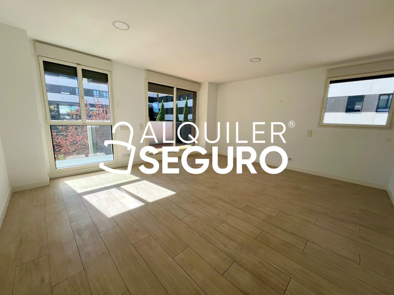 Inmueble en Calle de Manuel Gutiérrez Mellado, MADRID