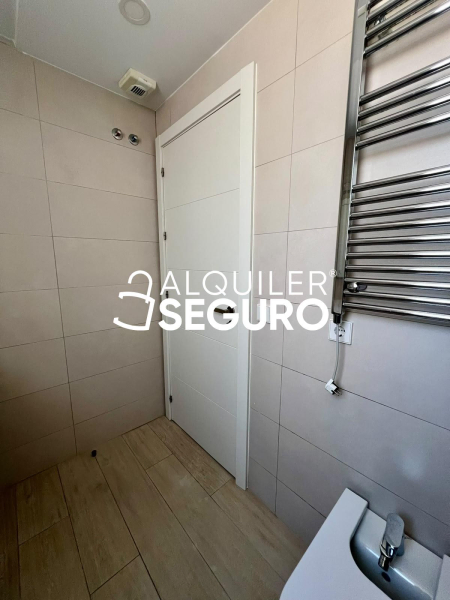 Inmueble en Calle de Manuel Gutiérrez Mellado, MADRID