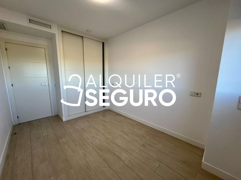 Inmueble en Calle de Manuel Gutiérrez Mellado, MADRID
