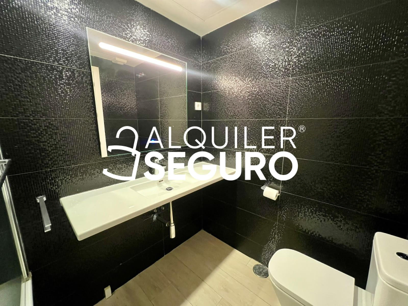 Inmueble en Calle de Manuel Gutiérrez Mellado, MADRID