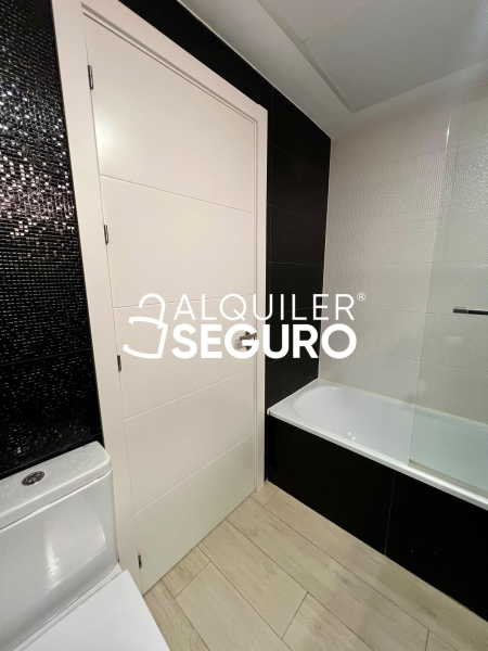 Inmueble en Calle de Manuel Gutiérrez Mellado, MADRID