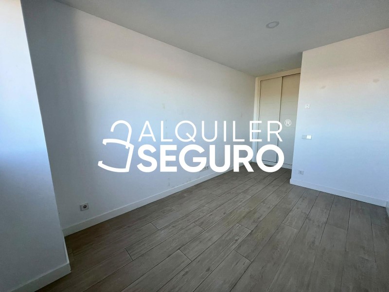 Inmueble en Calle de Manuel Gutiérrez Mellado, MADRID