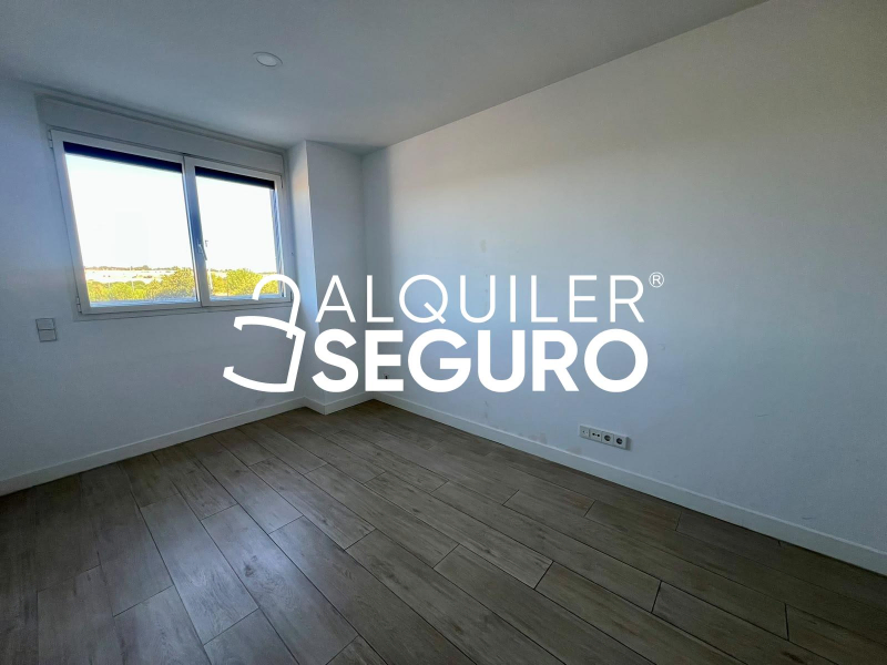 Inmueble en Calle de Manuel Gutiérrez Mellado, MADRID