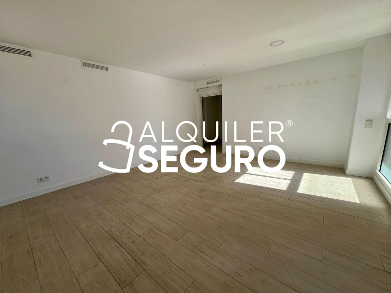 Inmueble en Calle de Manuel Gutiérrez Mellado, MADRID