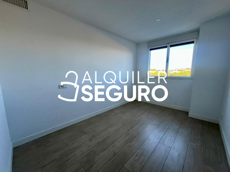Inmueble en Calle de Manuel Gutiérrez Mellado, MADRID