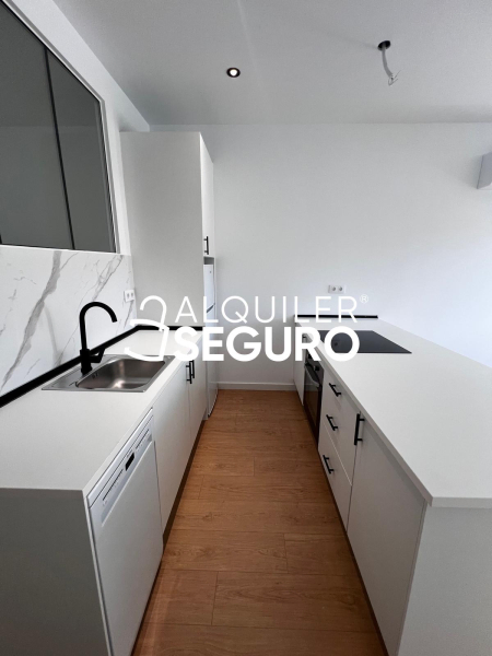 Inmueble en Avenida de Tenerife, MADRID