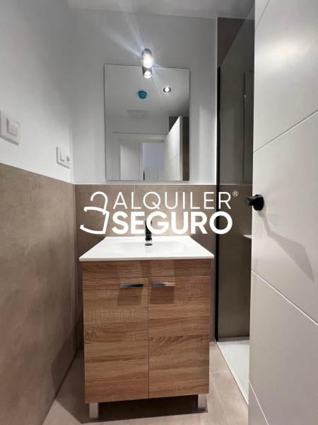 Inmueble en Avenida de Tenerife, MADRID