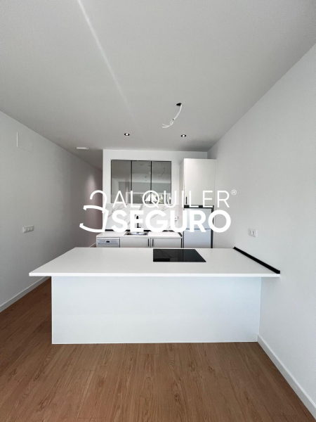 Inmueble en Avenida de Tenerife, MADRID