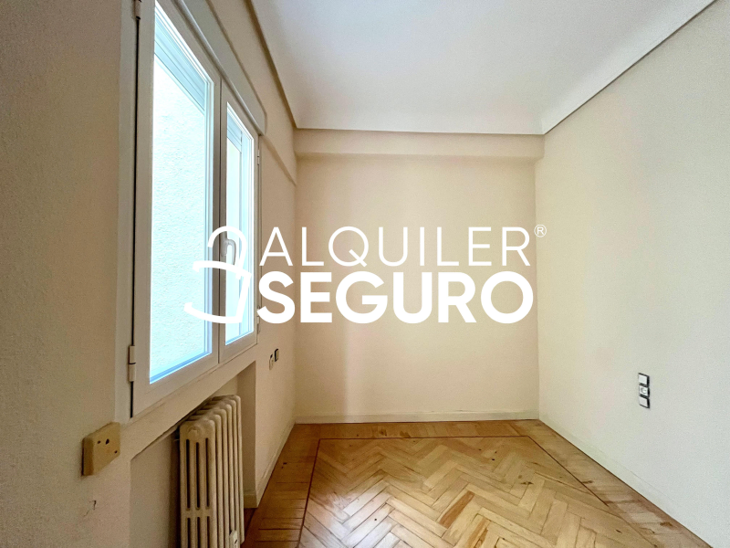 Inmueble en Avenida del General Perón, MADRID