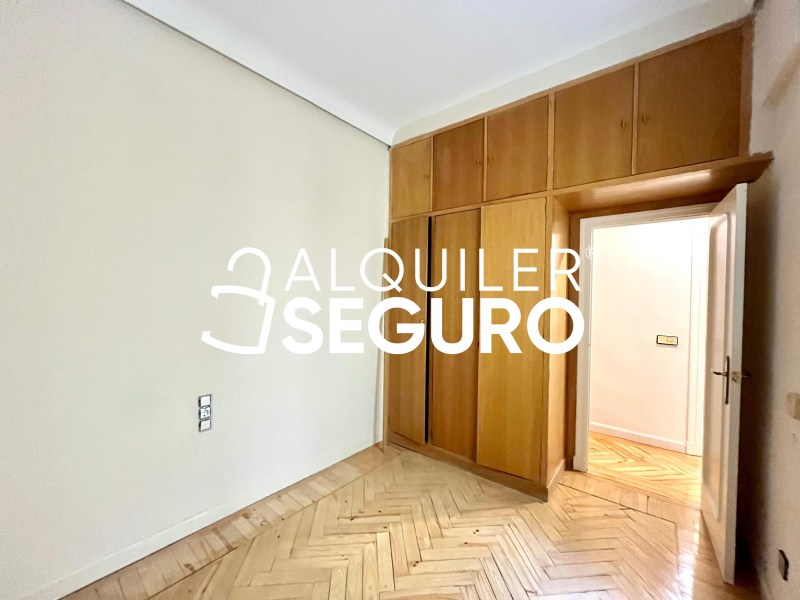 Inmueble en Avenida del General Perón, MADRID