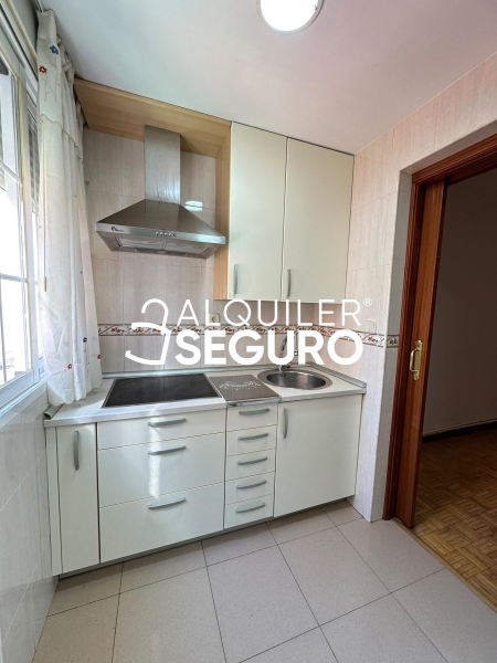 Inmueble en Calle Velilla , MADRID