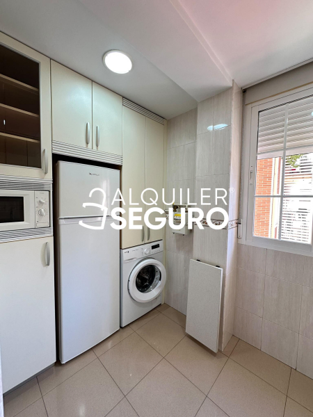 Inmueble en Calle Velilla , MADRID