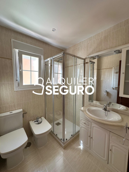 Inmueble en Calle Velilla , MADRID