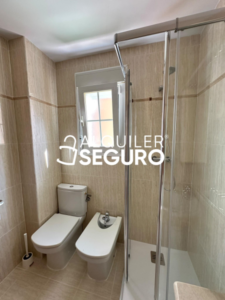 Inmueble en Calle Velilla , MADRID