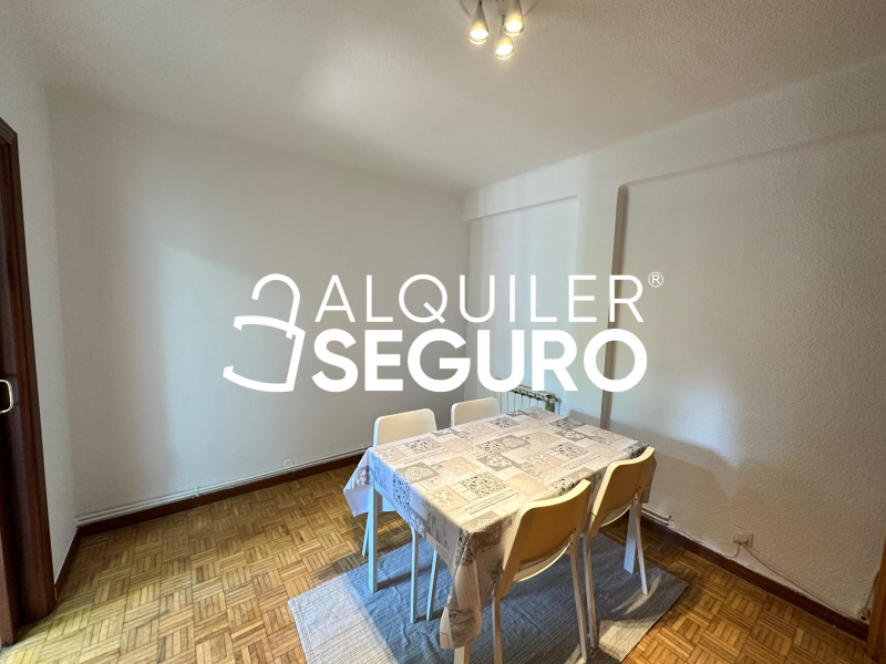 Inmueble en Calle Velilla , MADRID