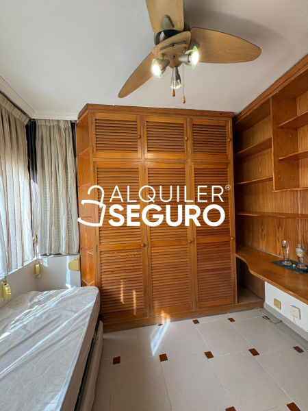 Inmueble en Calle Enrique Velasco, MADRID