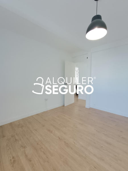 Piso en Avenida De fuenlabrada, LEGANÉS MADRID