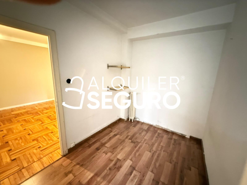 Inmueble en Calle Baeza, MADRID