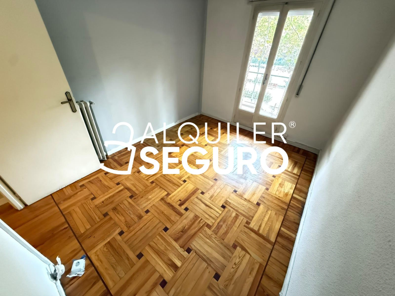 Inmueble en Calle Baeza, MADRID
