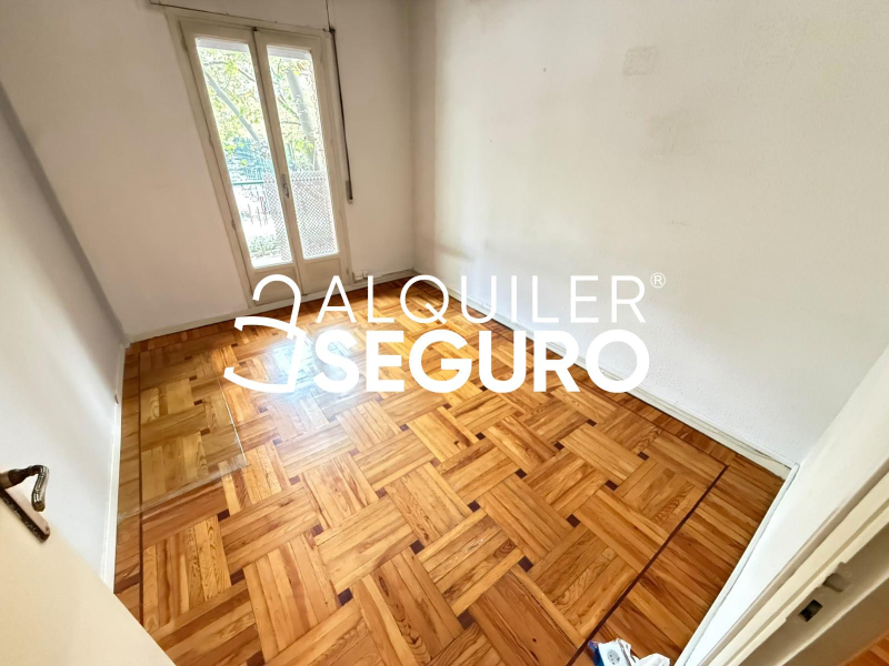 Inmueble en Calle Baeza, MADRID