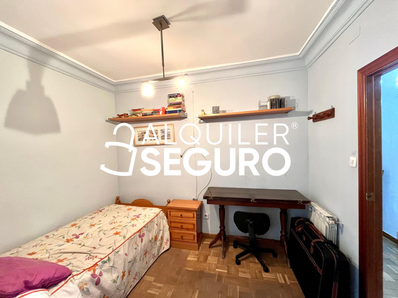 Inmueble en Calle de Aguilar de Campóo, MADRID