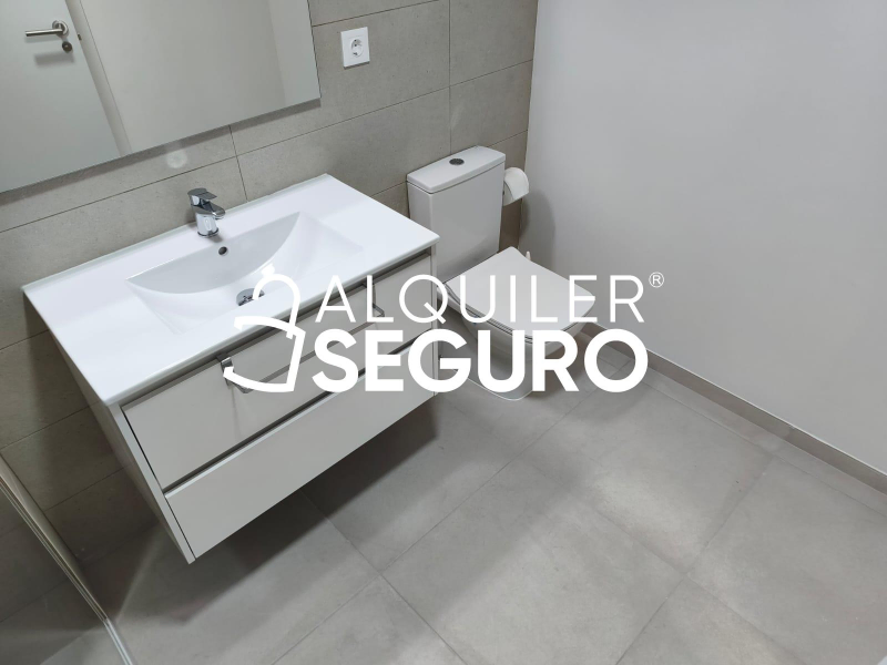 Inmueble en Avenida De Las Universidades, SEVILLA