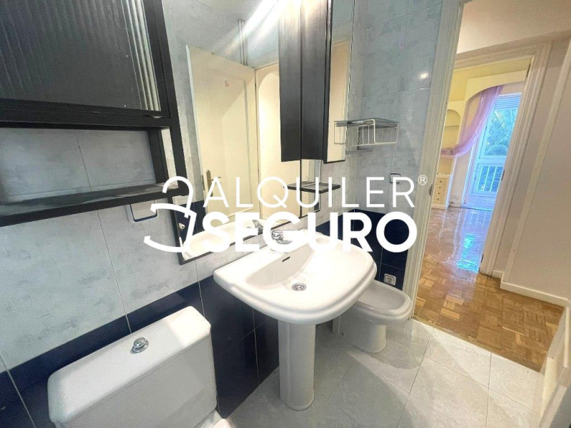 Inmueble en Calle Cartago, MADRID