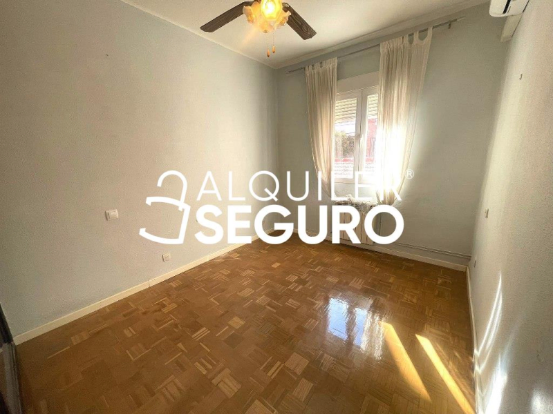 Inmueble en Calle Cartago, MADRID