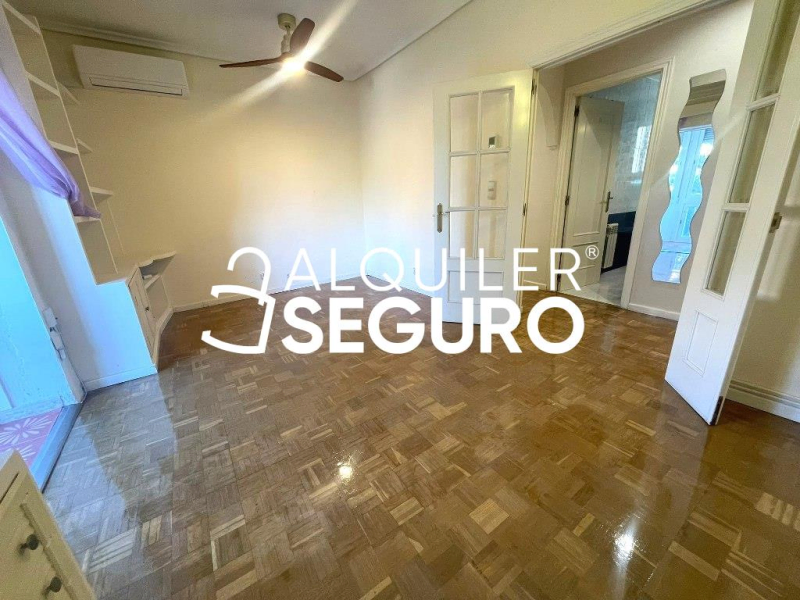 Inmueble en Calle Cartago, MADRID