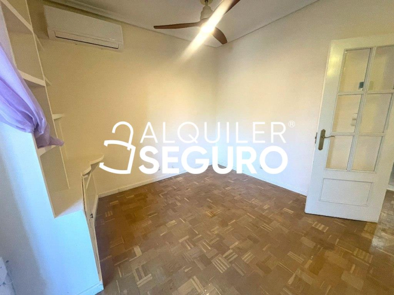 Inmueble en Calle Cartago, MADRID