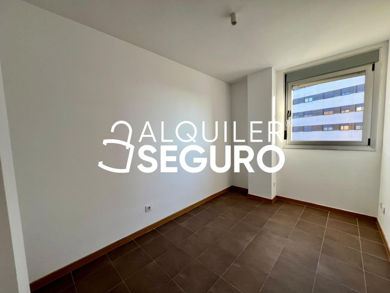 Inmueble en Avenida de Castilla y León, MADRID