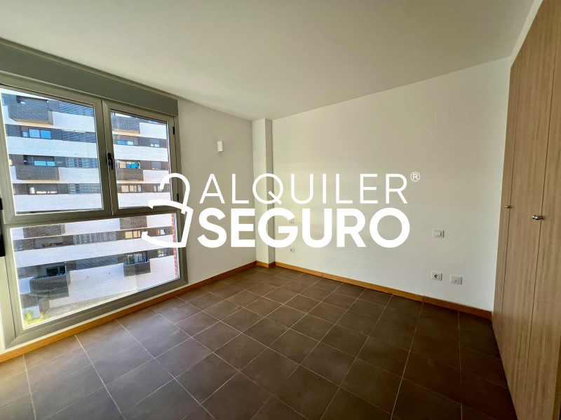 Inmueble en Avenida de Castilla y León, MADRID